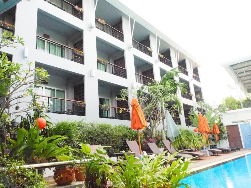 Hotel Baan Suwantawe Phuket Exterior foto